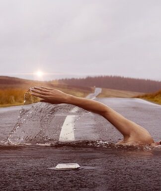 Ile trzeba odczekać po jedzeniu żeby pływać?