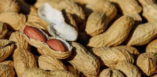 Jak jeść orzeszki ziemne?